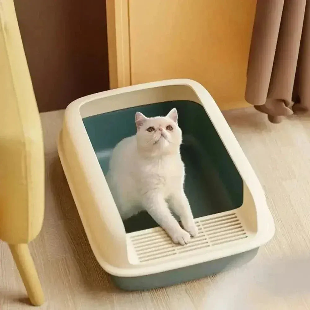 30 cm wide cat litter box