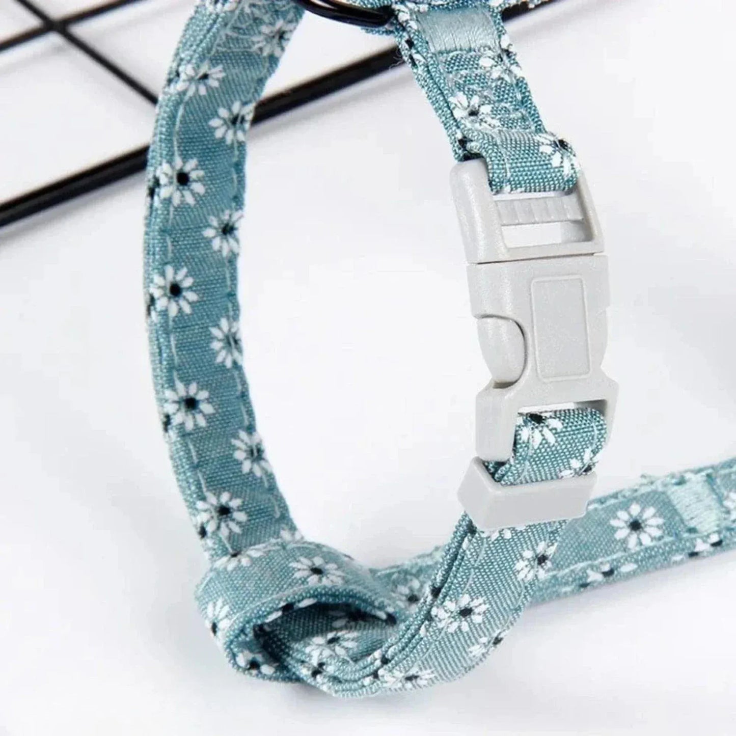 Anti-choking cat harness