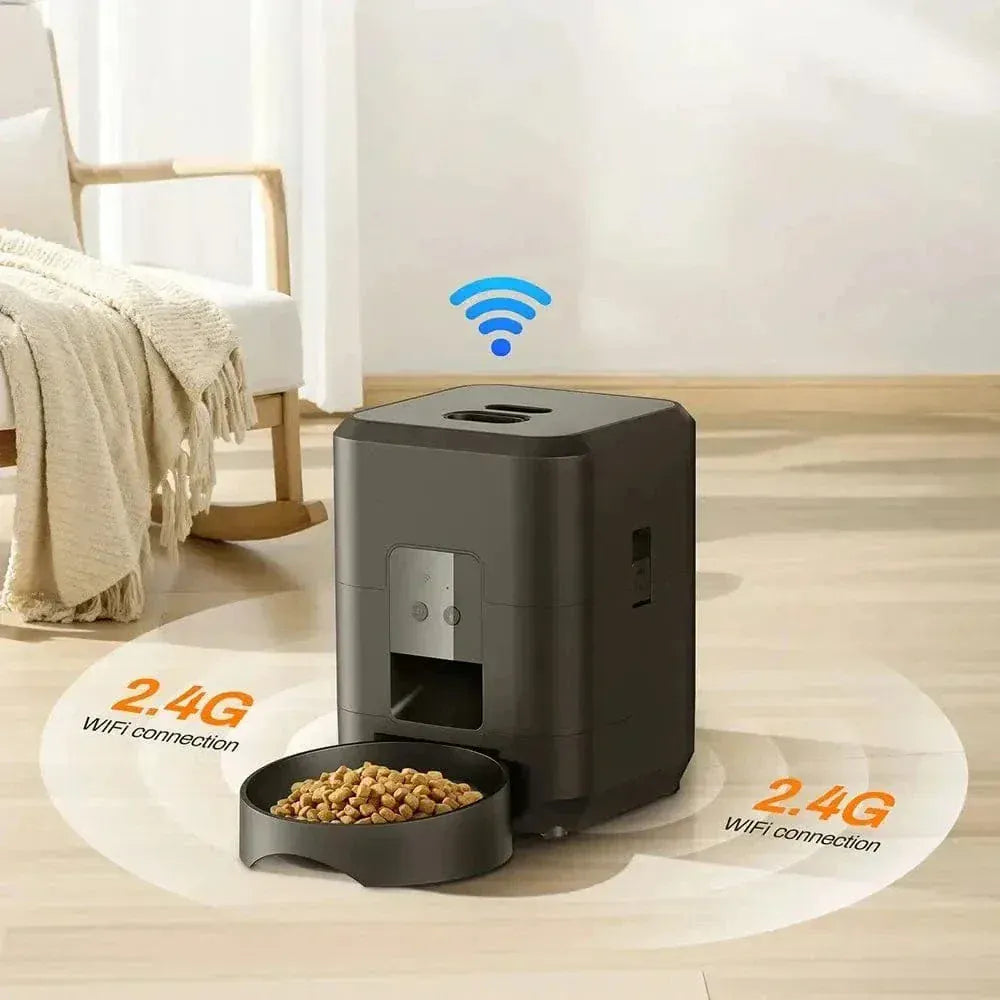 Automatic cat food dispenser