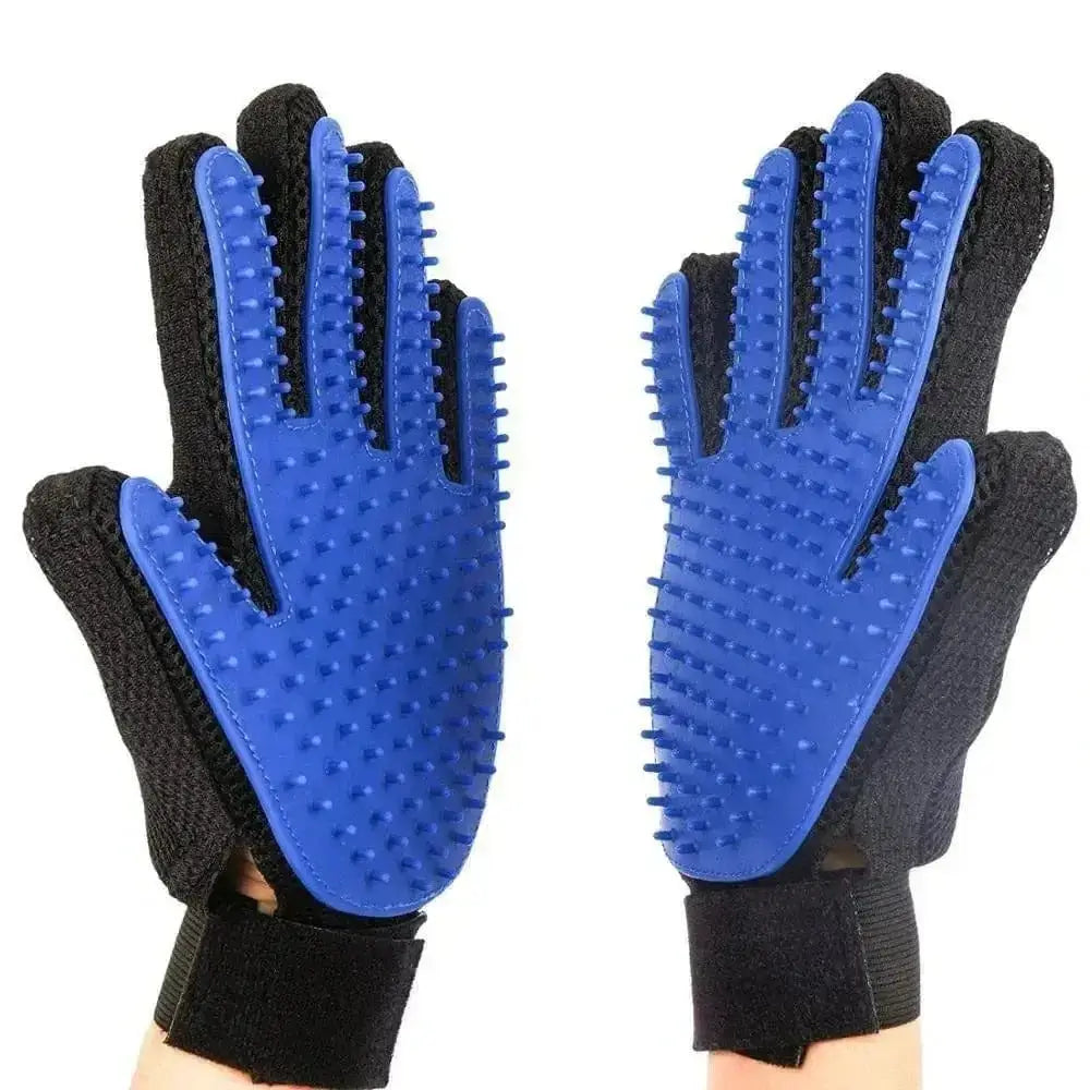 Efficient cat grooming glove
