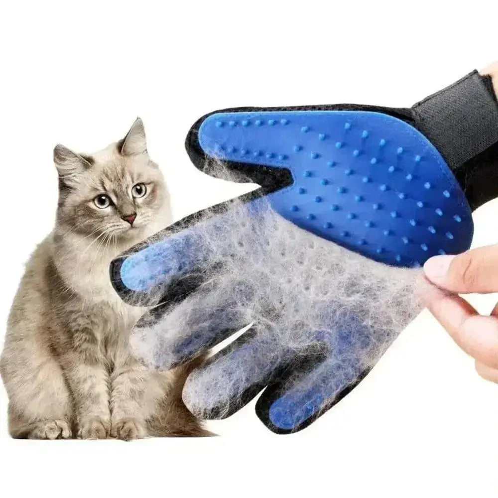 Efficient cat grooming glove