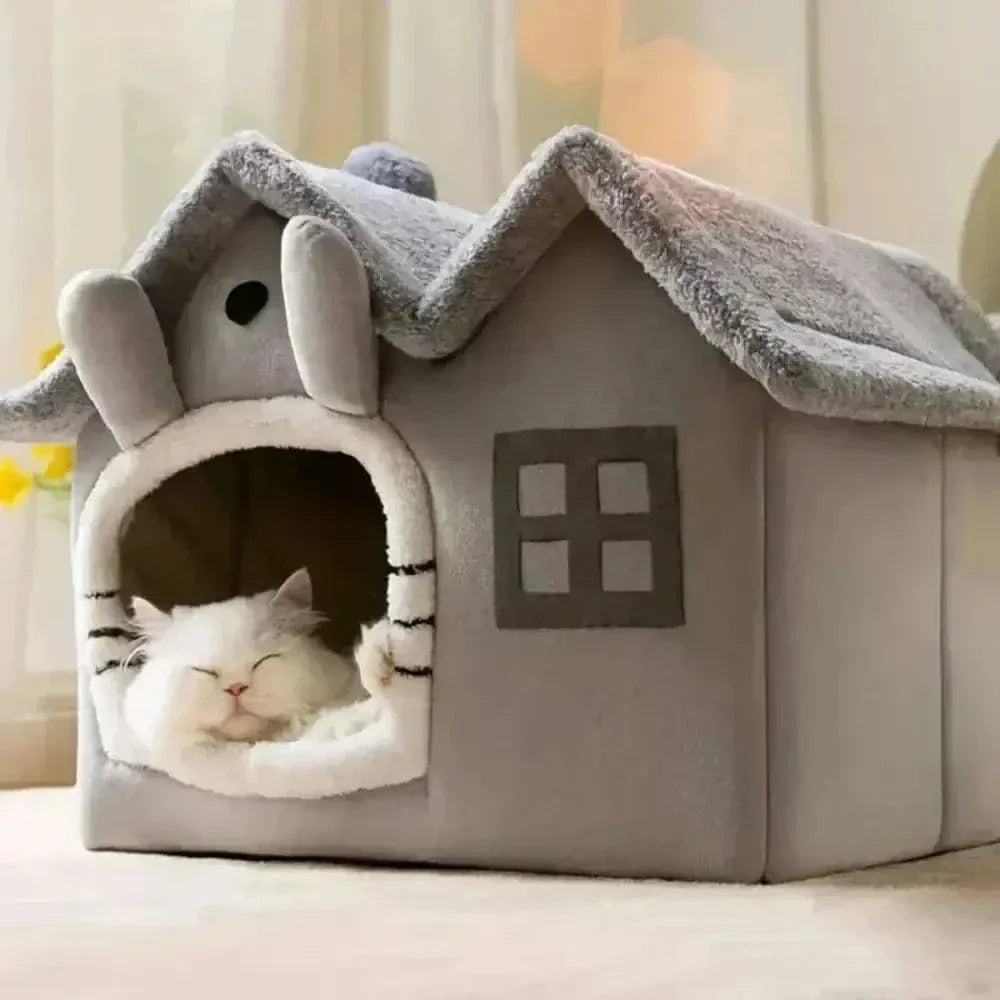 Plush Cat House – Warm, Soft & Washable Shelter