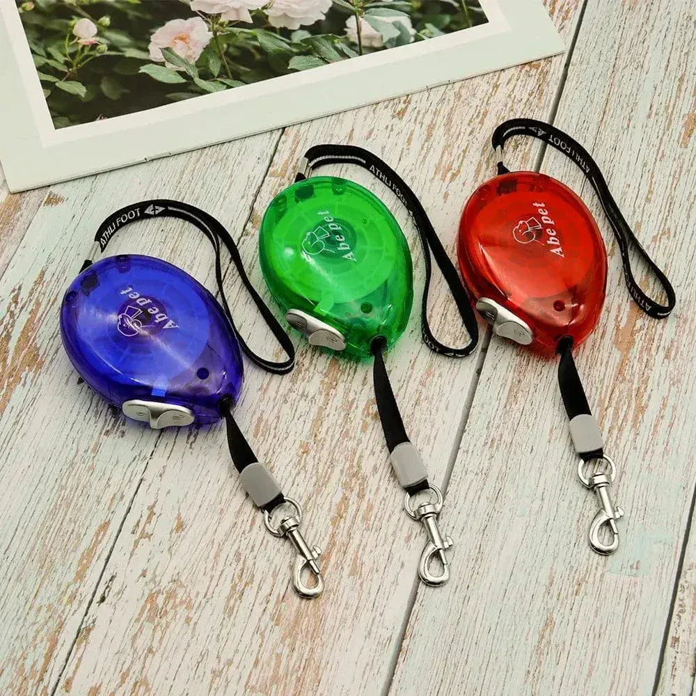 Retractable cat leash