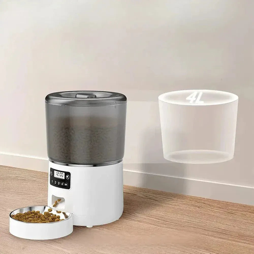 Smart automatic cat feeder