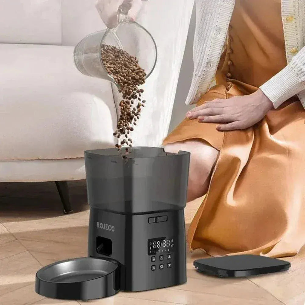 Smart Cat Food Dispenser