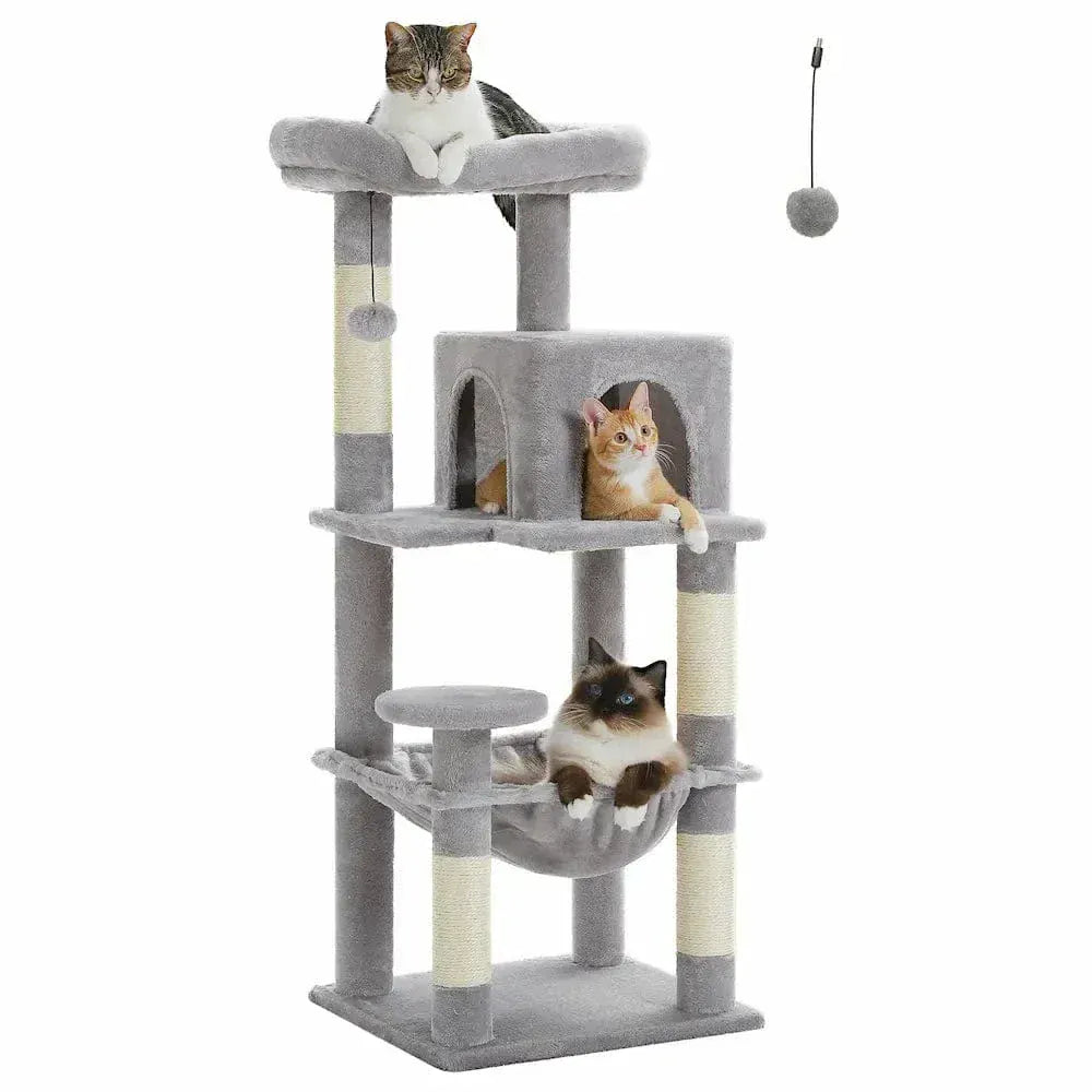 Solid cat tree – resistant & durable