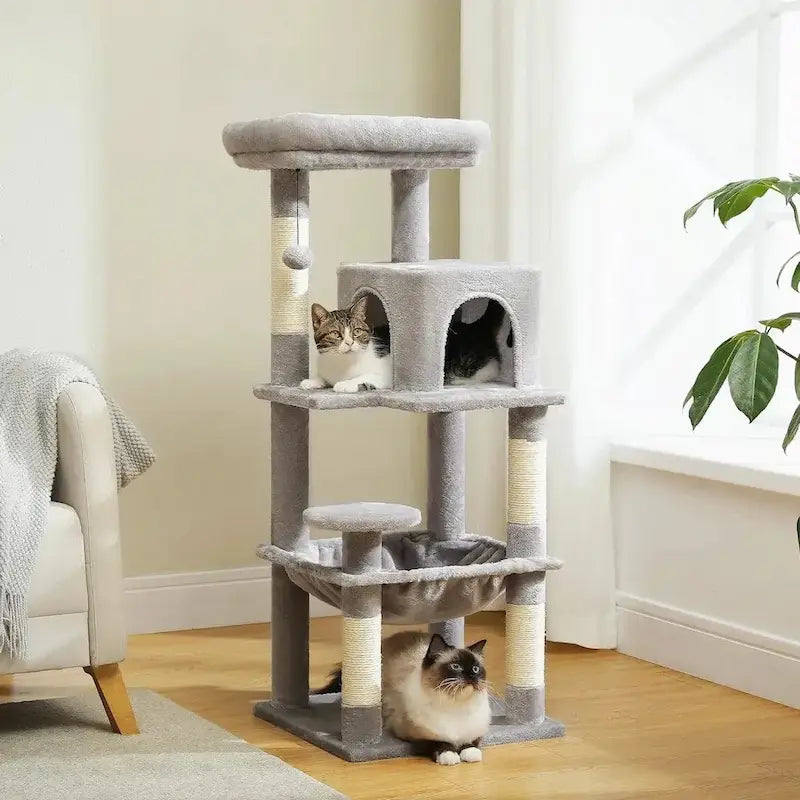 Solid cat tree – resistant & durable