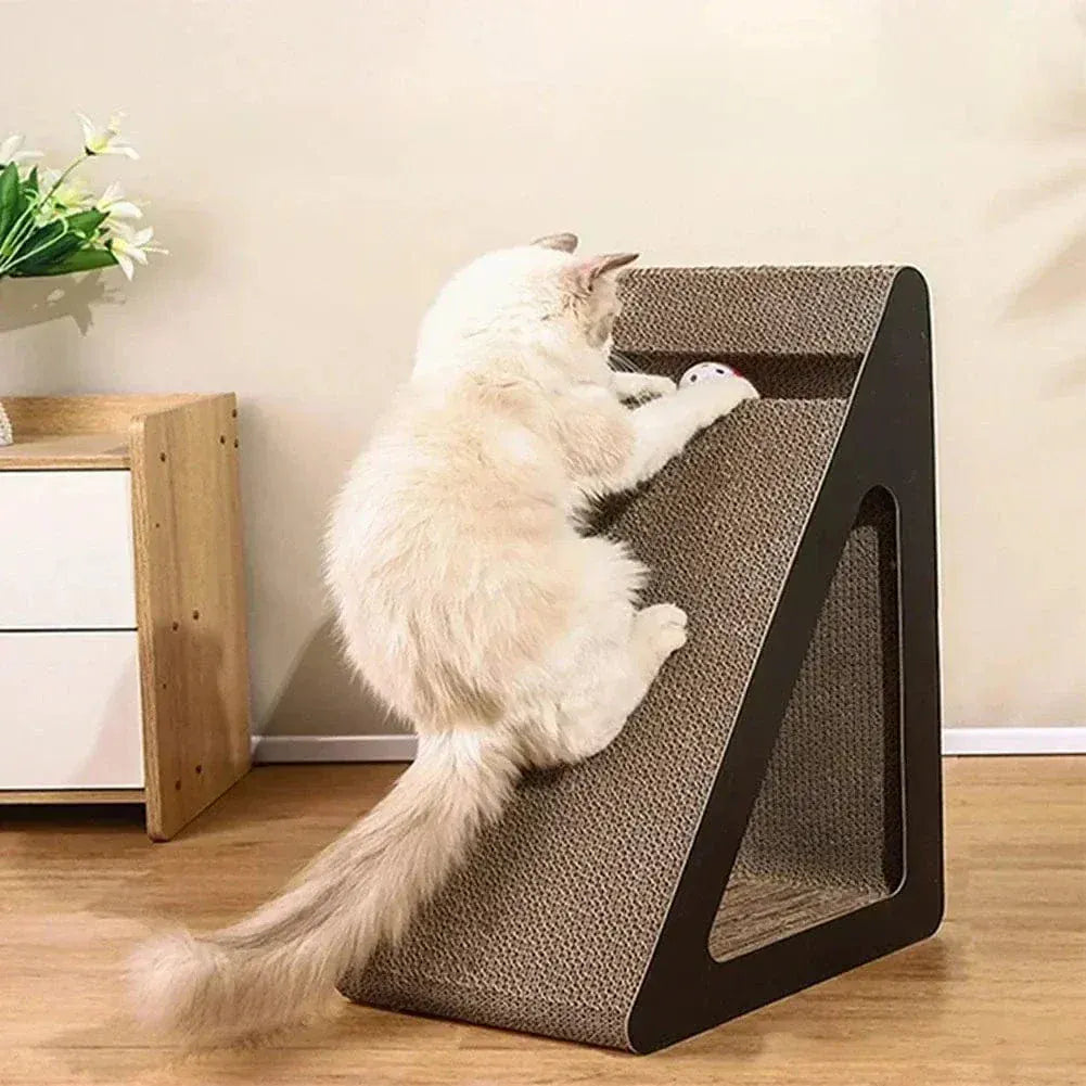 Triangle cat scratcher