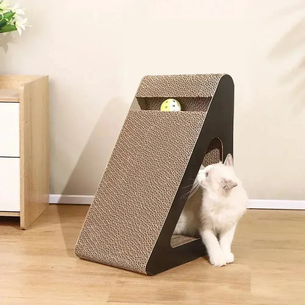 Triangle cat scratcher