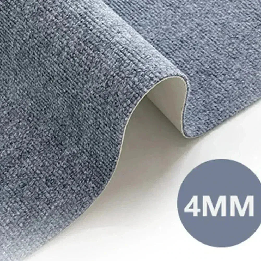 Wall-mounted cat scratcher